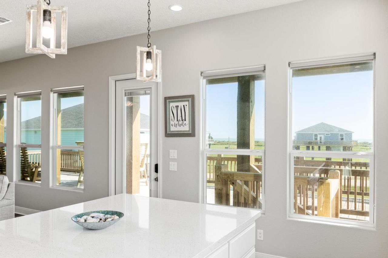 Bolivar Peninsula Stylish 4Br Crystal Beach Retreat Walk To Beach מראה חיצוני תמונה